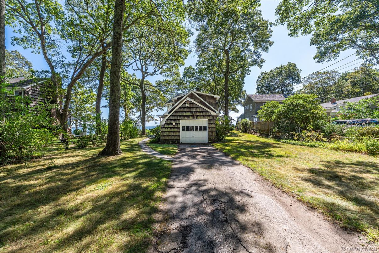 Backyard, Detached Garage, Exterior