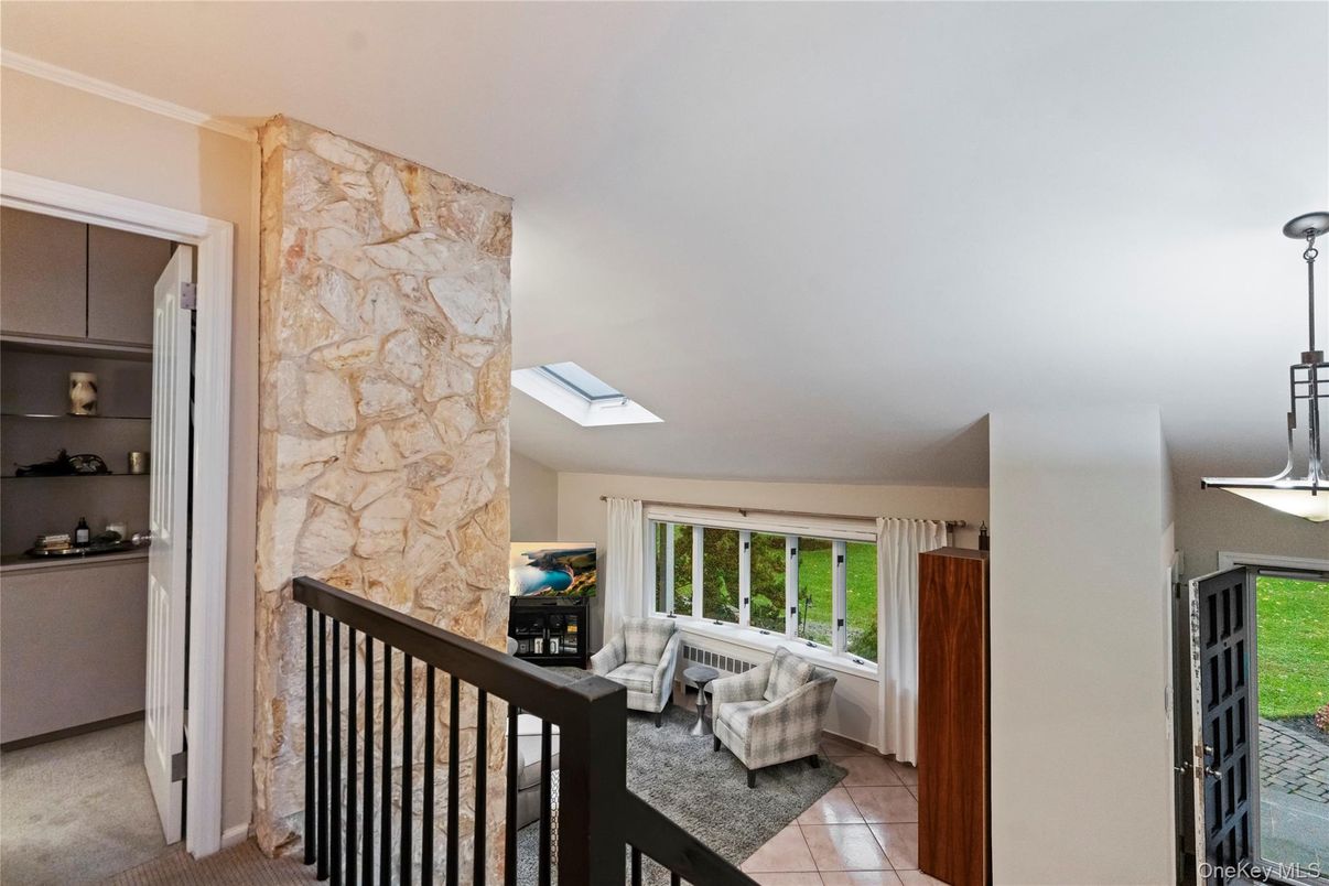 Interior, Pendant Lights, Stone Walls
