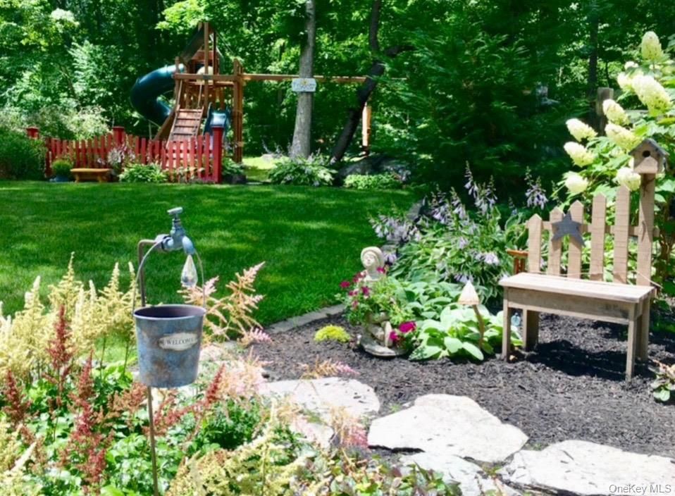 Backyard, Exterior, Playground