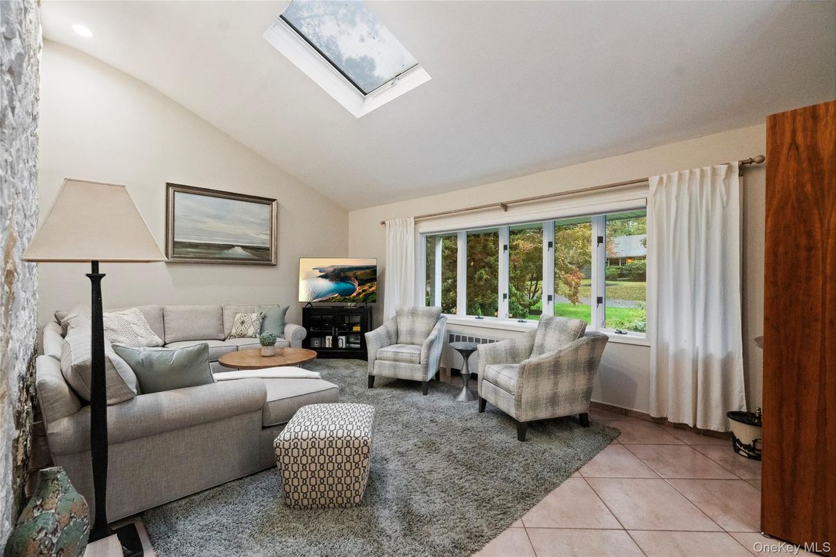 Interior, Living room, Recessed Lighting