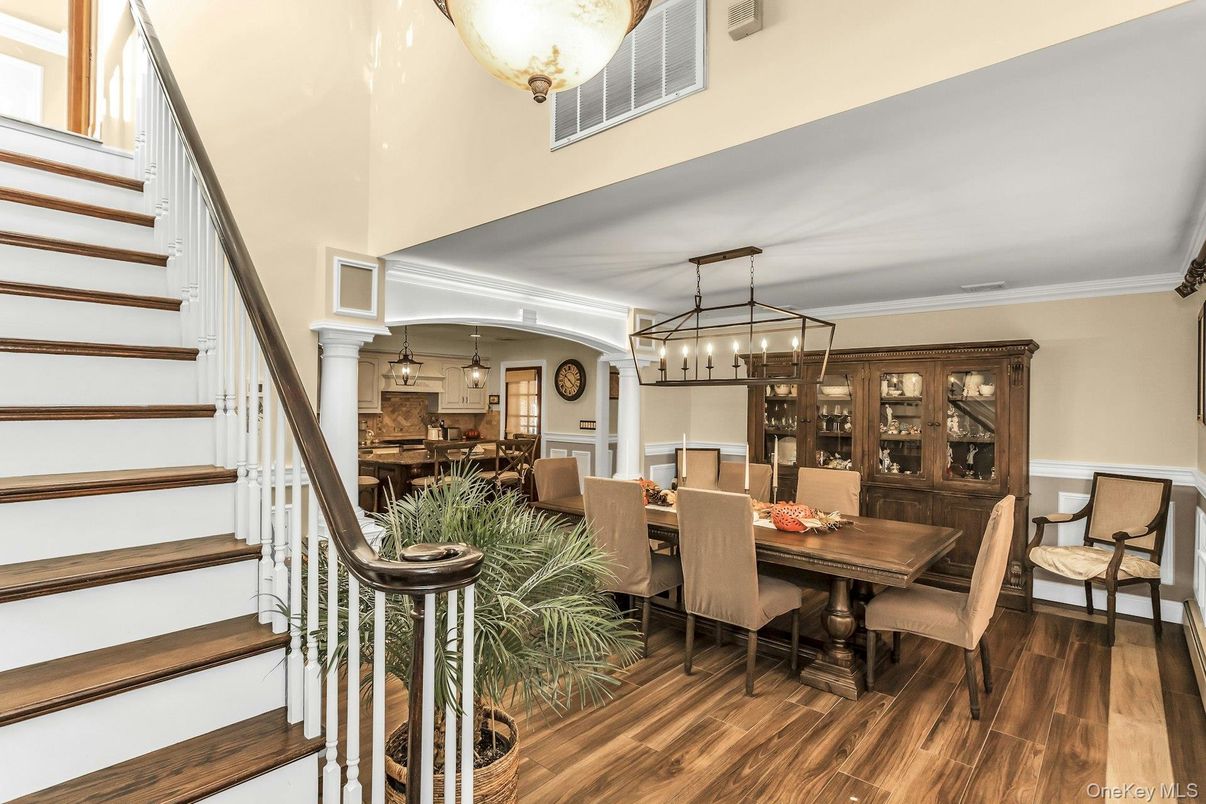 Chandelier, Dining room, Interior, Pendant Lights, Wood Texture Flooring