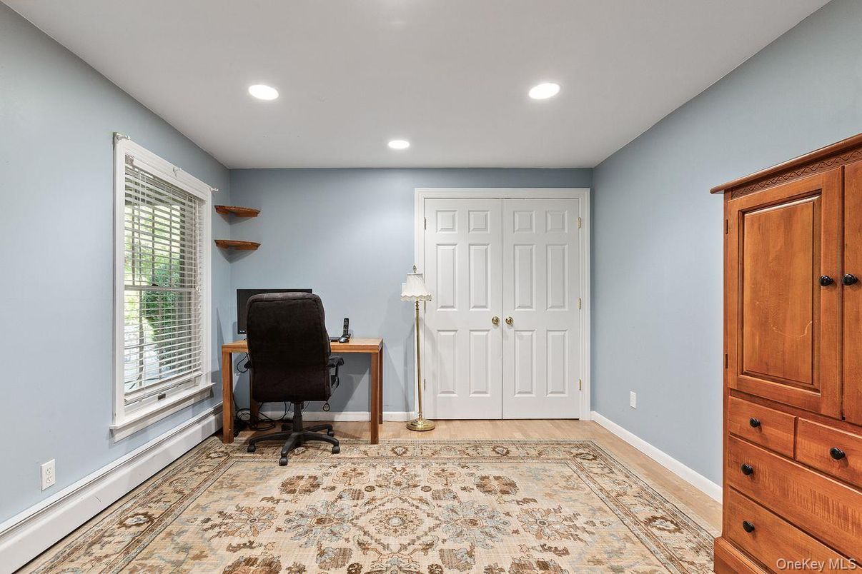 Home Office, Interior, Recessed Lighting, Wood Texture Flooring