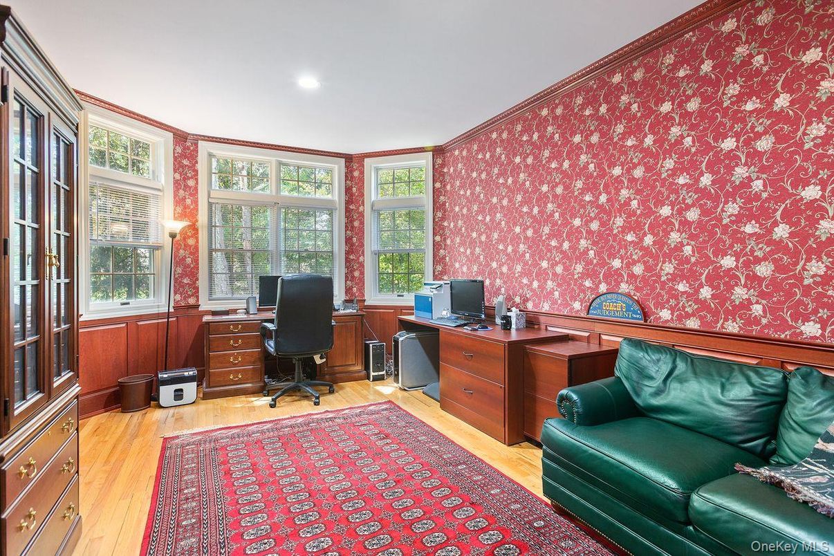 Home Office, Interior, Recessed Lighting, Wood Texture Flooring