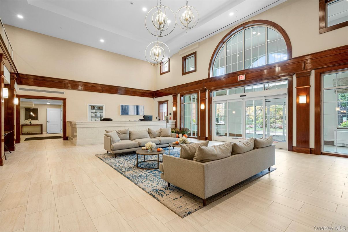 Chandelier, Interior, Living room, Pendant Lights, Recessed Lighting, Wood Texture Flooring