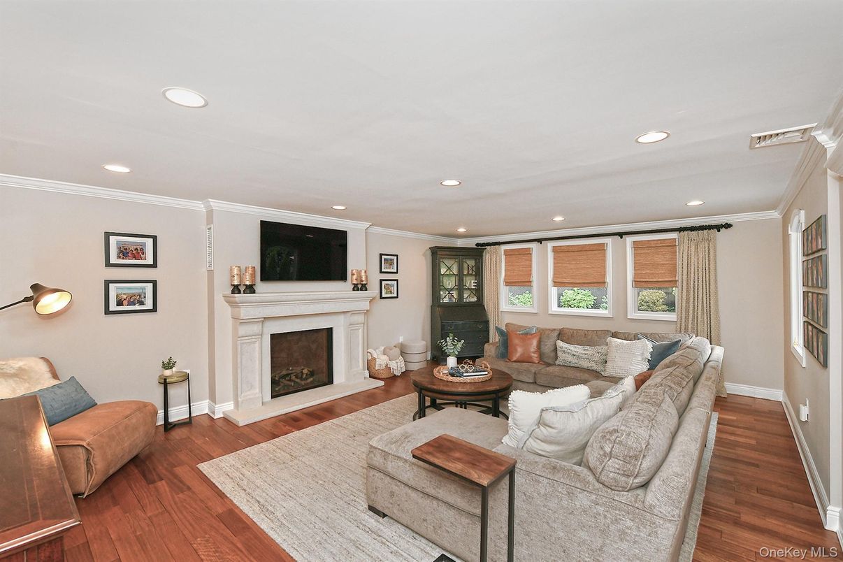Fireplace, Interior, Living room, Recessed Lighting, Wood Texture Flooring