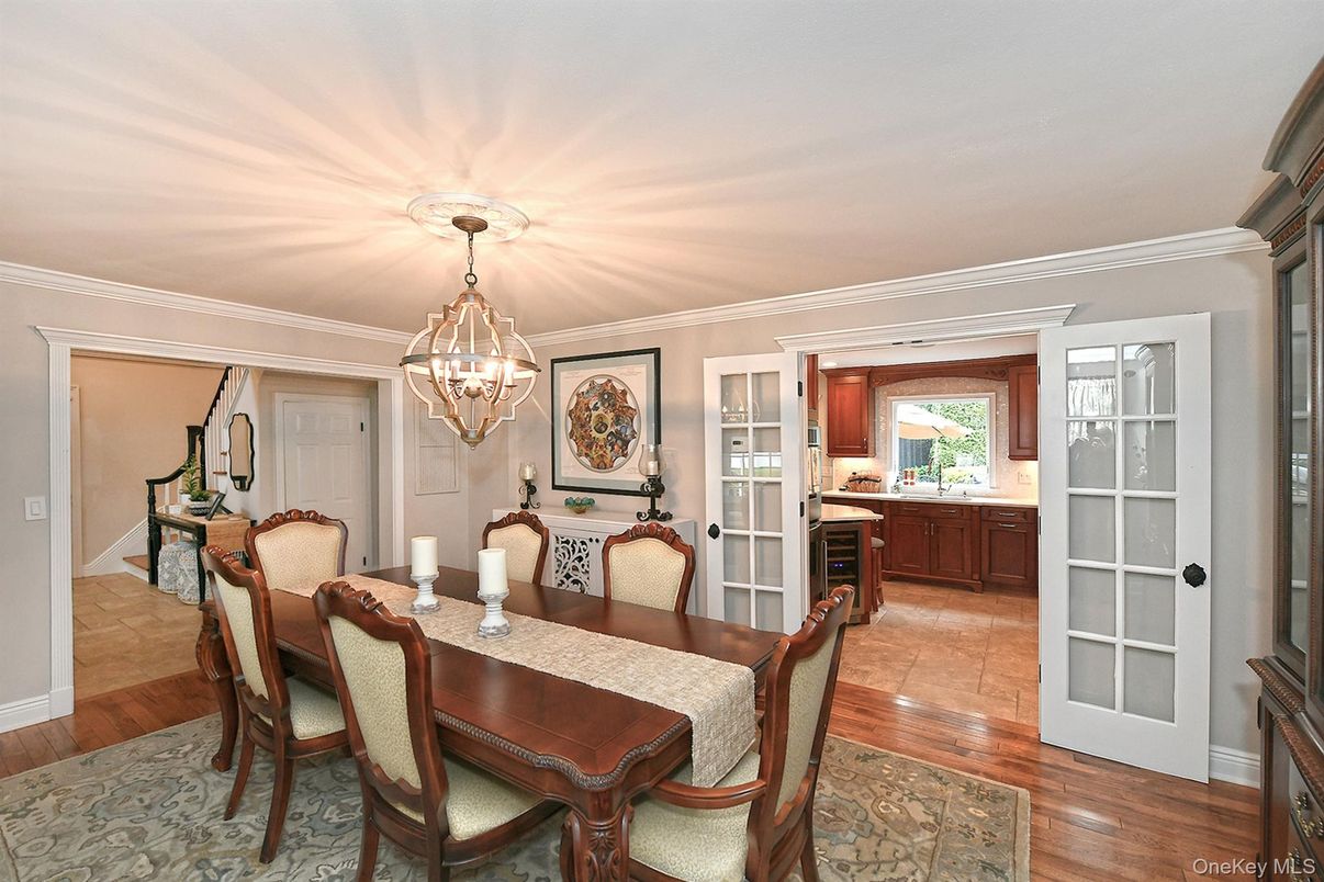 Chandelier, Dining room, Interior, Kitchen, Wood Texture Flooring