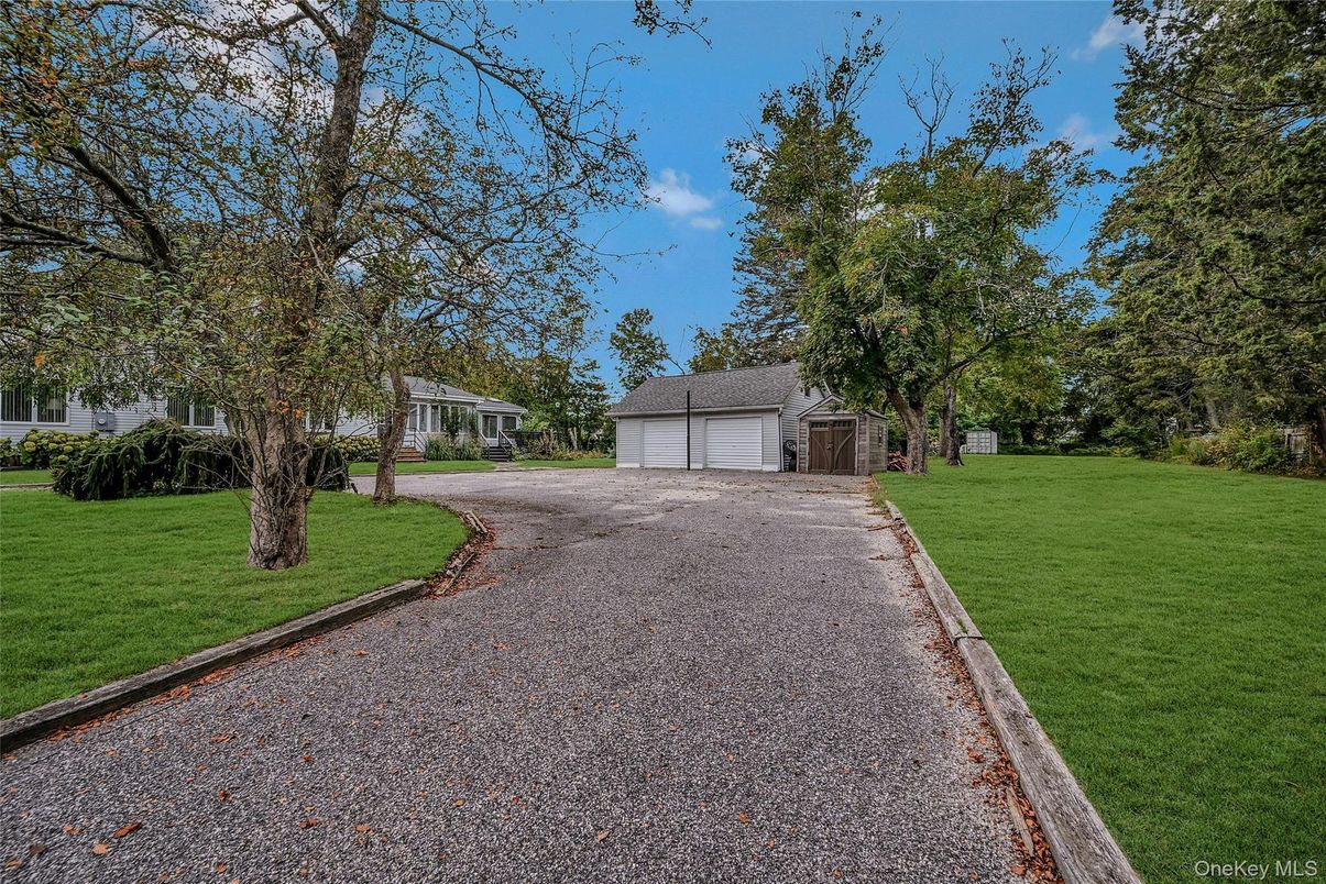 Backyard, Detached Garage, Exterior