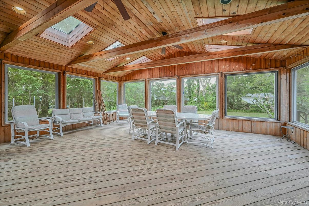 Dining room, Interior, Recessed Lighting, Sun Room, Wooden Beams, Wooden Ceilings, Wood Texture Flooring