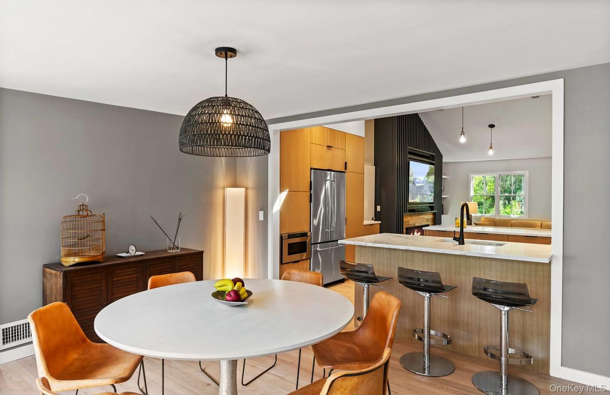Dining room, Interior, Kitchen, Pendant Lights, Stainless Steel Appliances, Wood Texture Flooring