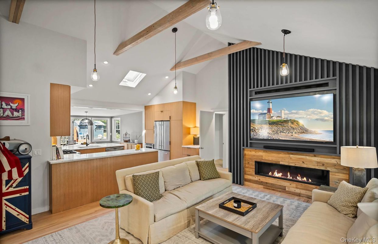 Fireplace, Interior, Kitchen, Living room, Pendant Lights, Recessed Lighting, Wooden Beams, Wood Texture Flooring