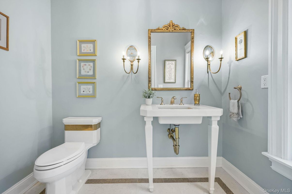 Bathroom, Interior