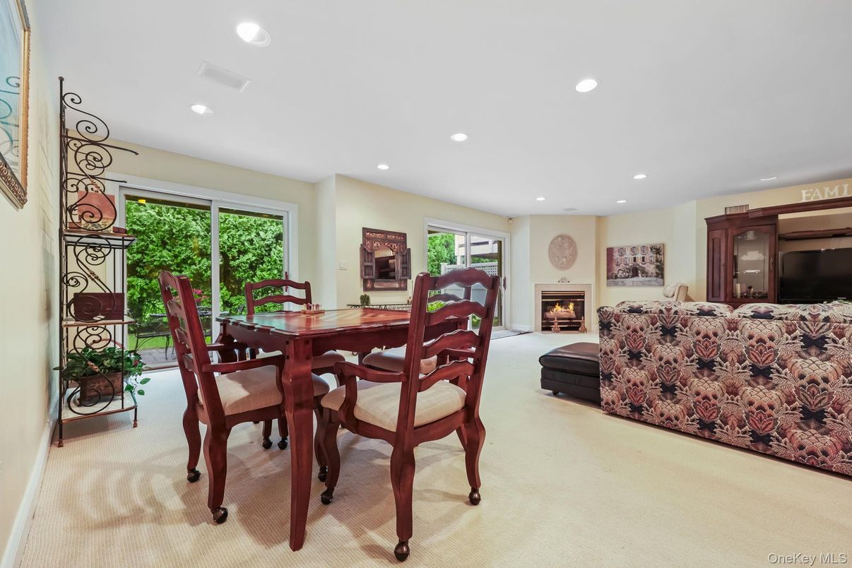 Dining room, Fireplace, Interior, Recessed Lighting