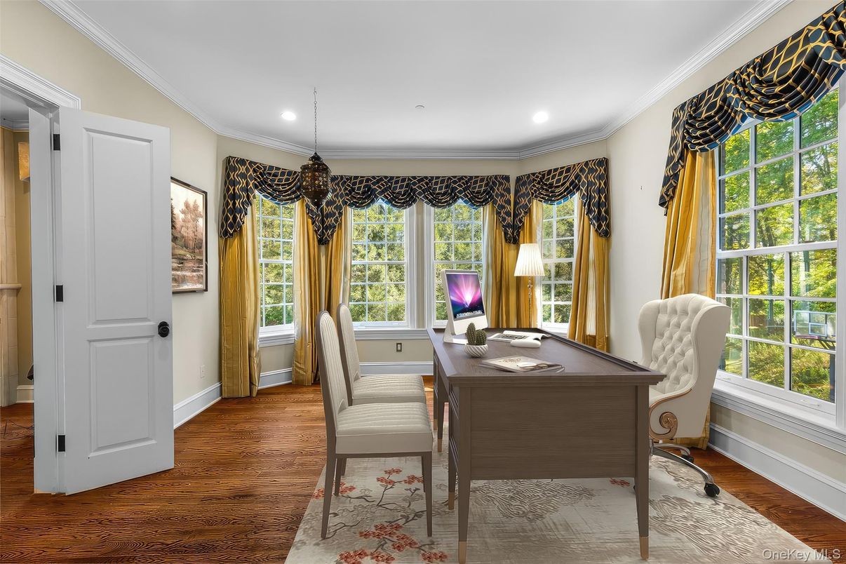 Home Office, Interior, Recessed Lighting, Wood Texture Flooring