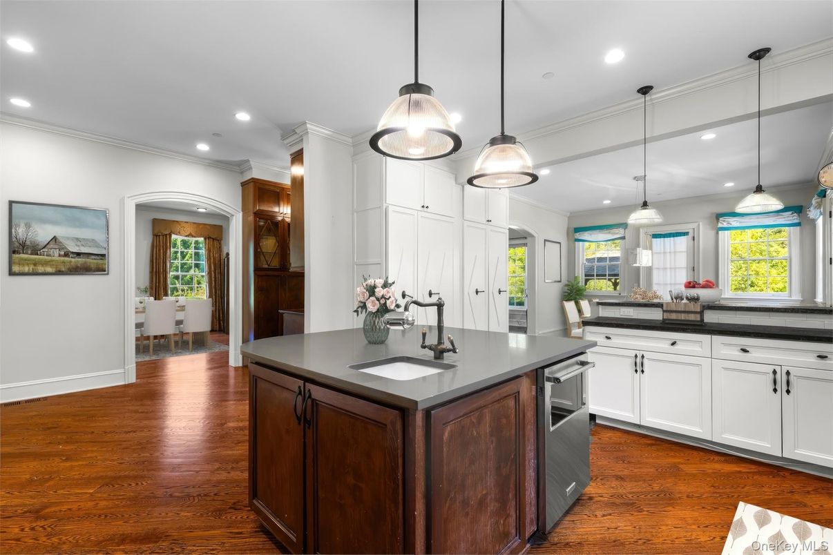 Interior, Kitchen, Pendant Lights, Recessed Lighting, Wood Texture Flooring
