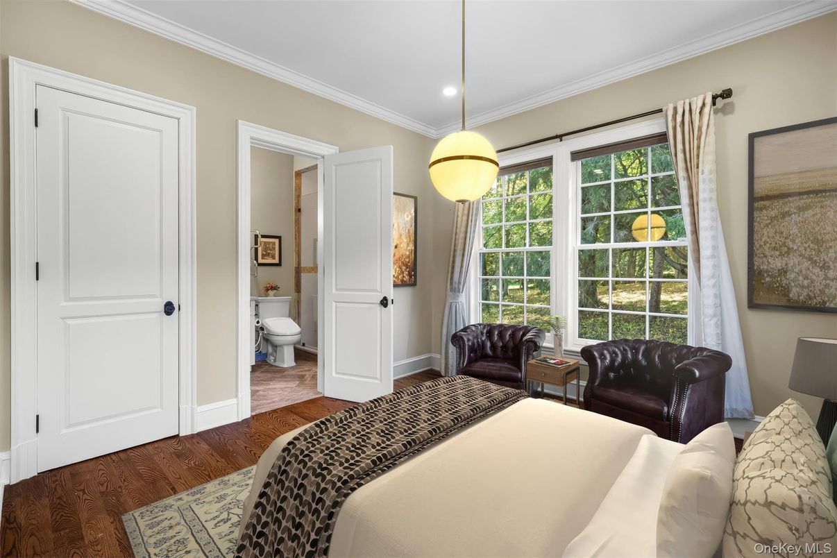 Bathroom, Bedroom, Interior, Pendant Lights, Recessed Lighting, Wood Texture Flooring