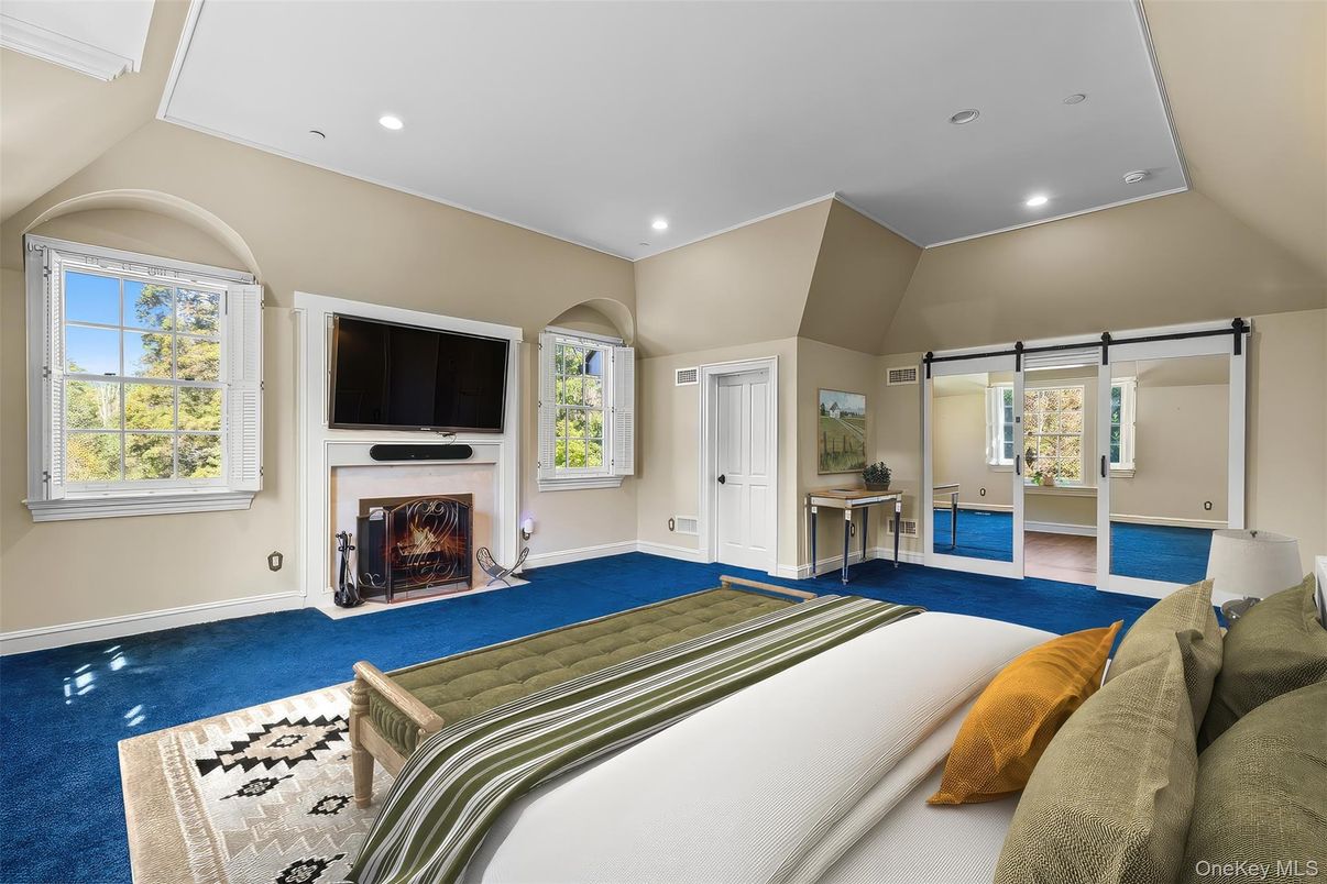 Bedroom, Fireplace, Interior, Recessed Lighting