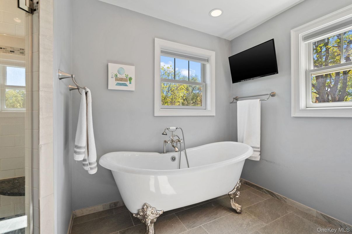 Bathroom, Free Standing Baths, Interior, Recessed Lighting