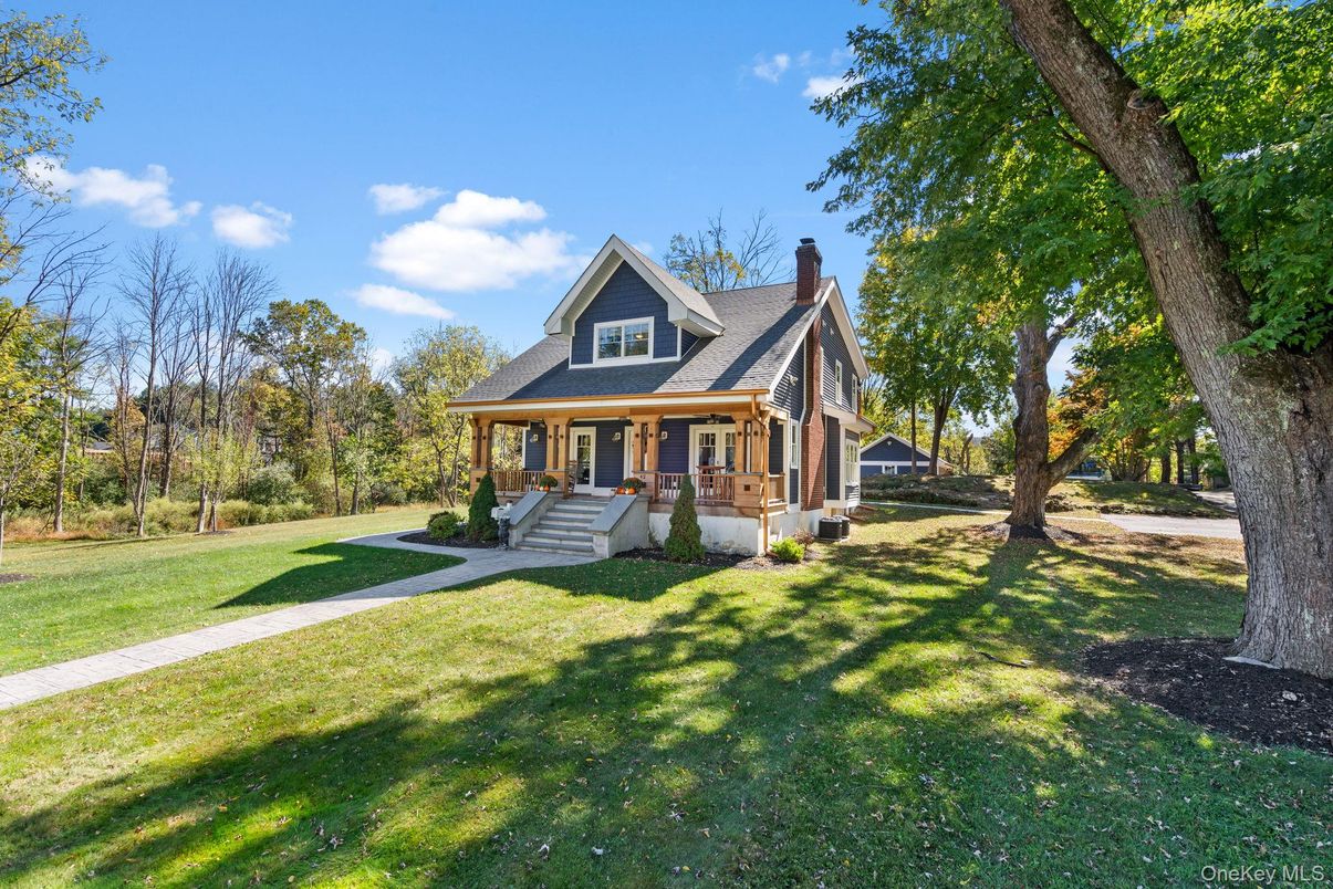 Backyard, Exterior, Facade, Cape Cod