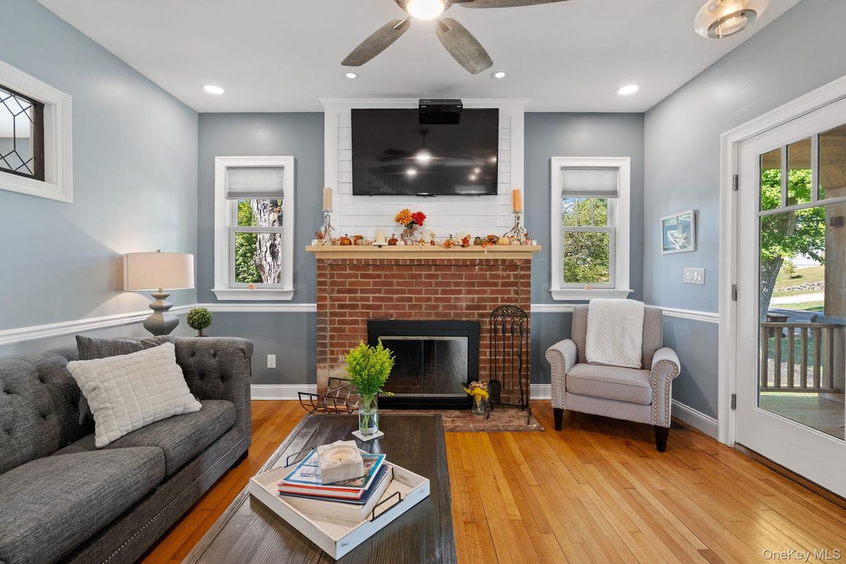 Fireplace, Interior, Living room, Recessed Lighting, Wood Texture Flooring