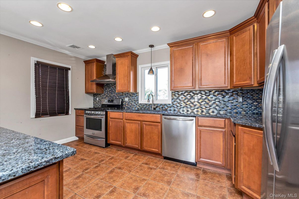 Interior, Kitchen, Pendant Lights, Recessed Lighting, Stainless Steel Appliances