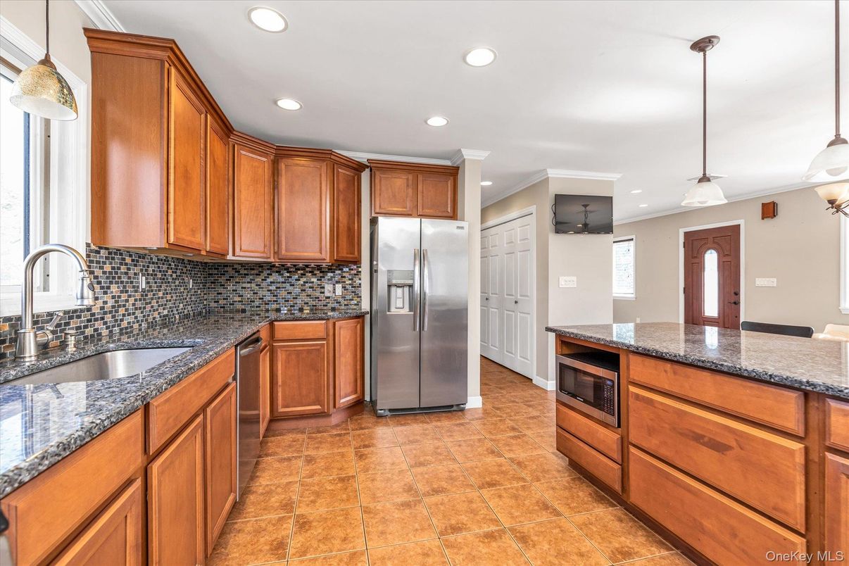 Interior, Kitchen, Pendant Lights, Recessed Lighting