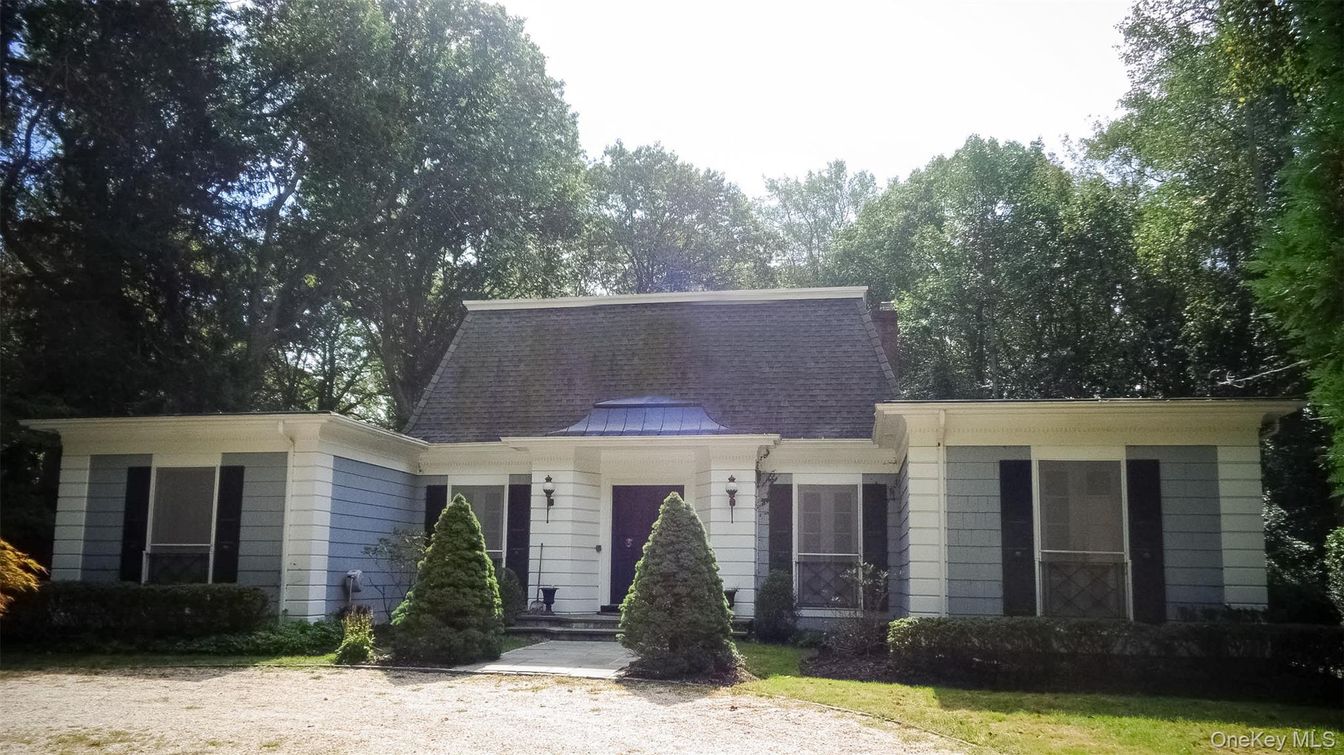 Exterior, Facade, Cape Cod