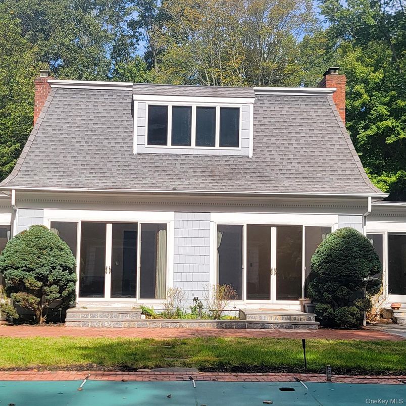 Exterior, Facade, Cape Cod