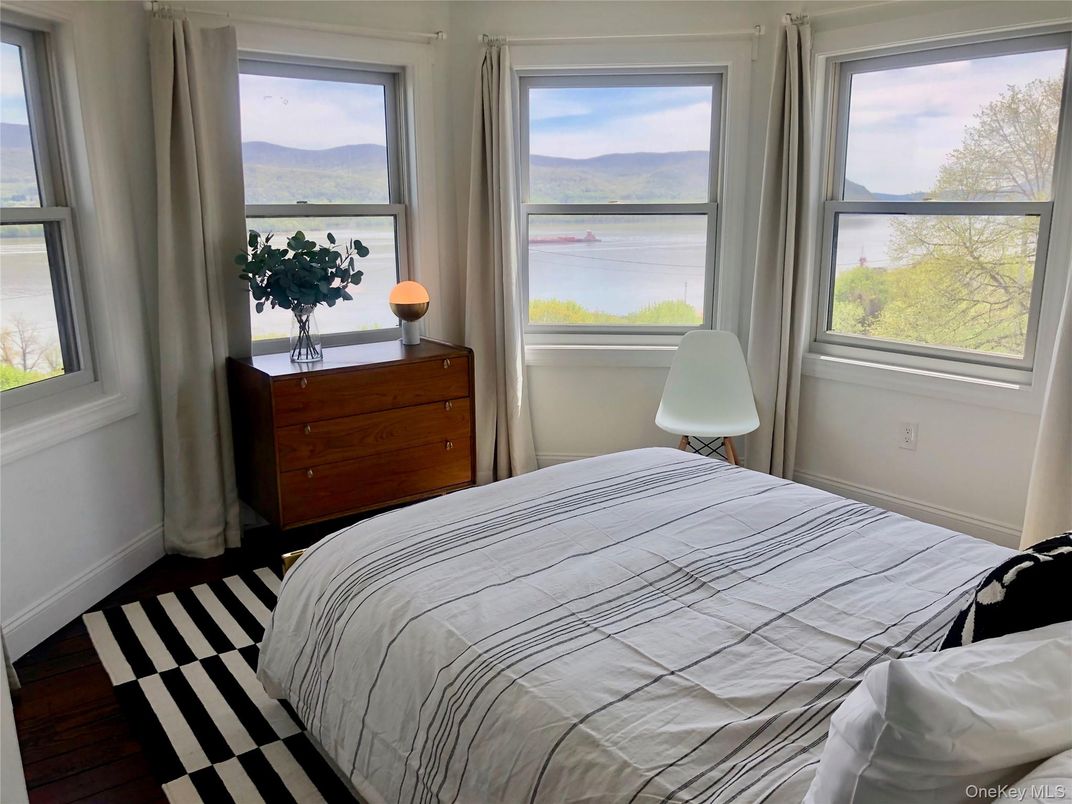 Bedroom, Interior, Water, Wood Texture Flooring