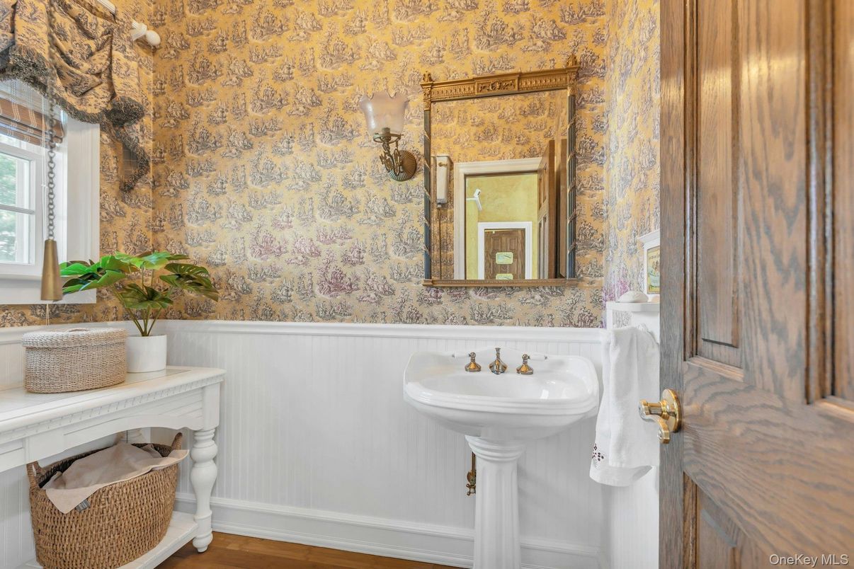 Bathroom, Interior, Wood Texture Flooring