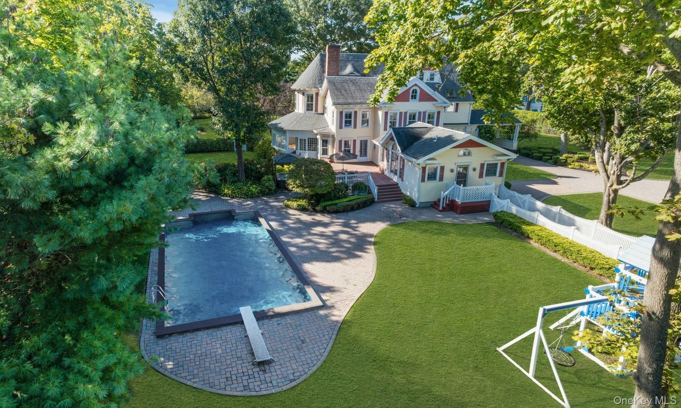 Backyard, Exterior, Pool