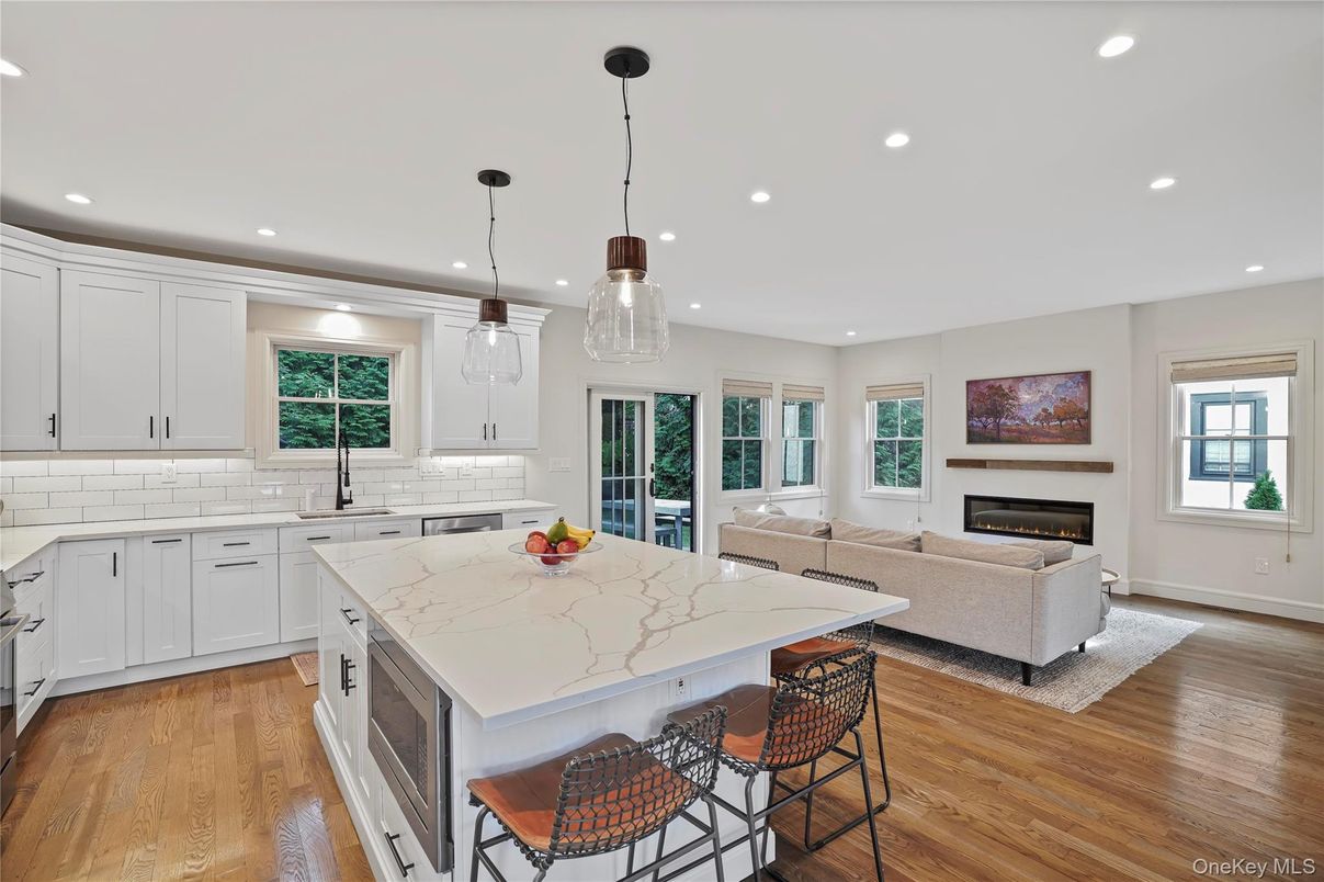 Fireplace, Interior, Kitchen, Living room, Pendant Lights, Recessed Lighting, Wood Texture Flooring