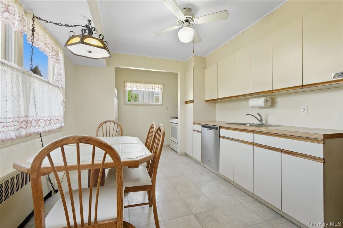 Dining room, Interior, Kitchen