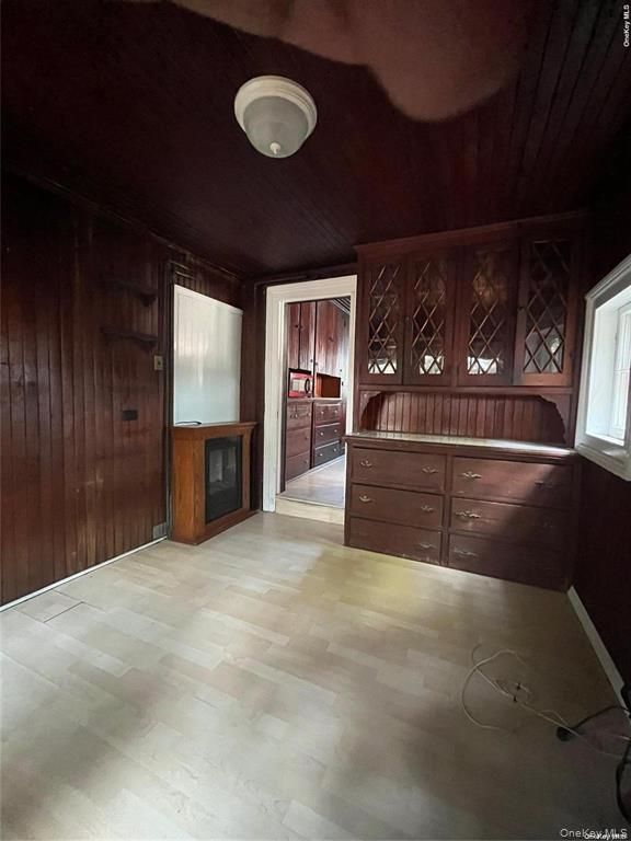 Empty room, Fireplace, Interior, Wooden Walls