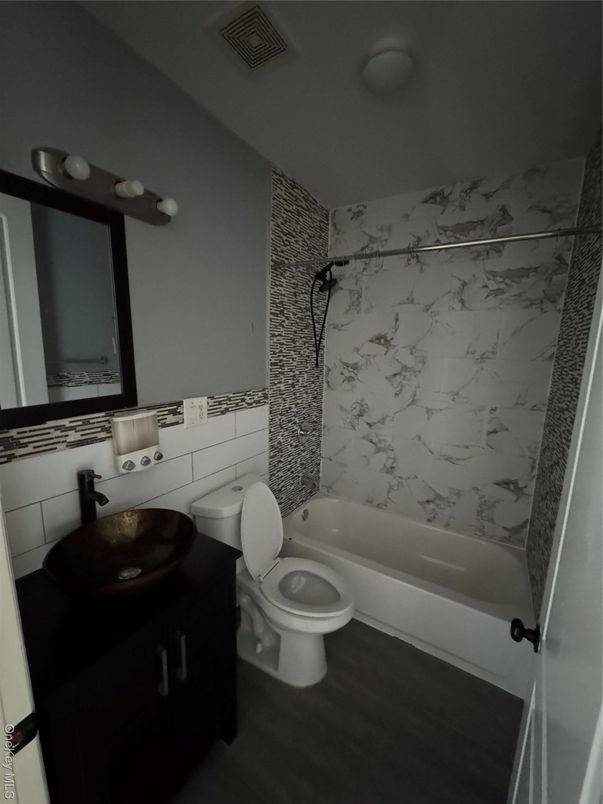 Bathroom, Interior, Marble Walls