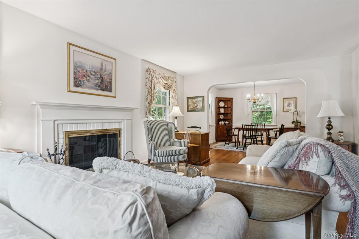 Chandelier, Dining room, Fireplace, Interior, Living room, Wood Texture Flooring