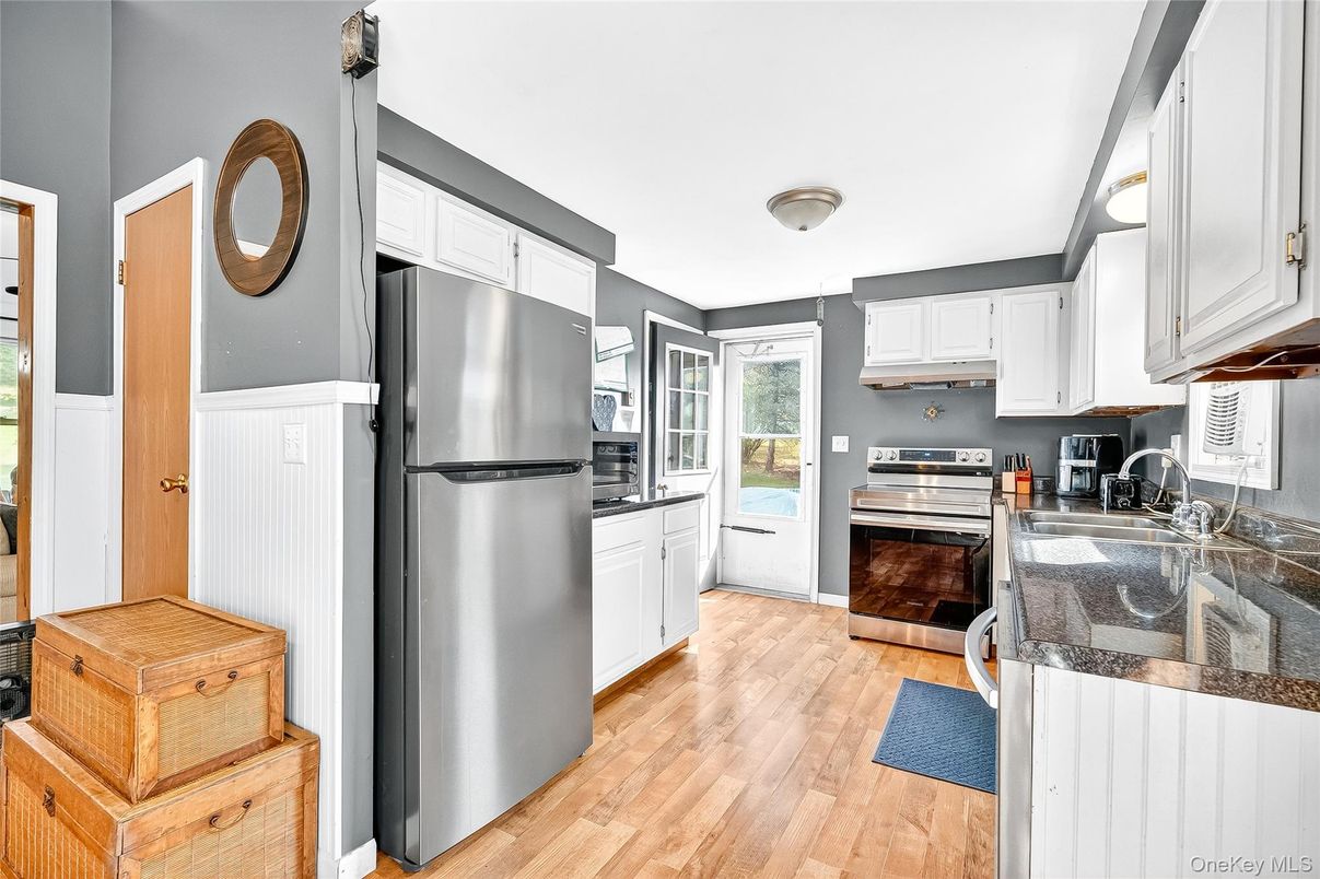 Interior, Kitchen, Stainless Steel Appliances, Wood Texture Flooring