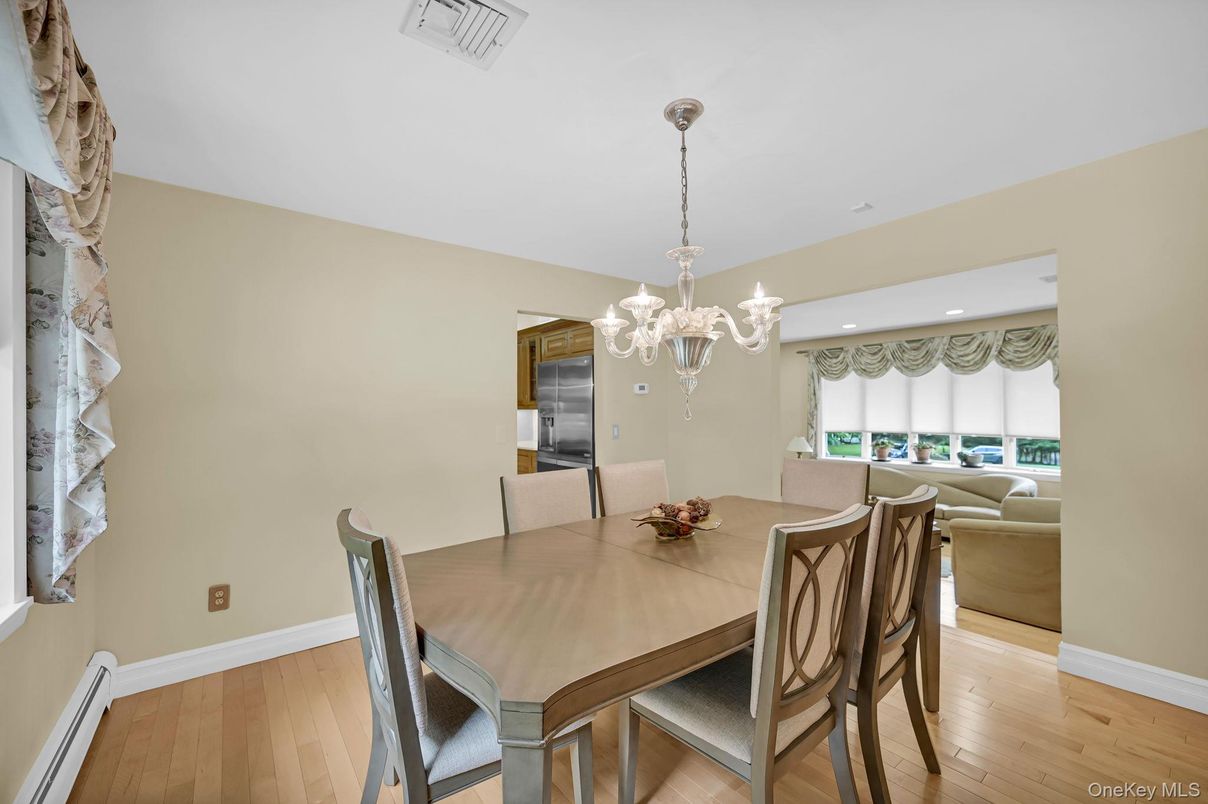 Chandelier, Dining room, Interior, Recessed Lighting, Wood Texture Flooring