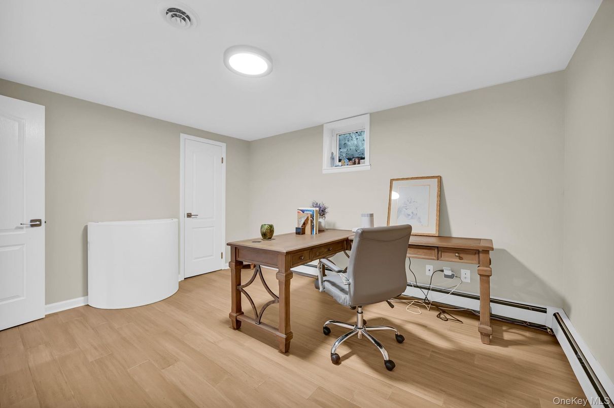 Home Office, Interior, Recessed Lighting, Wood Texture Flooring