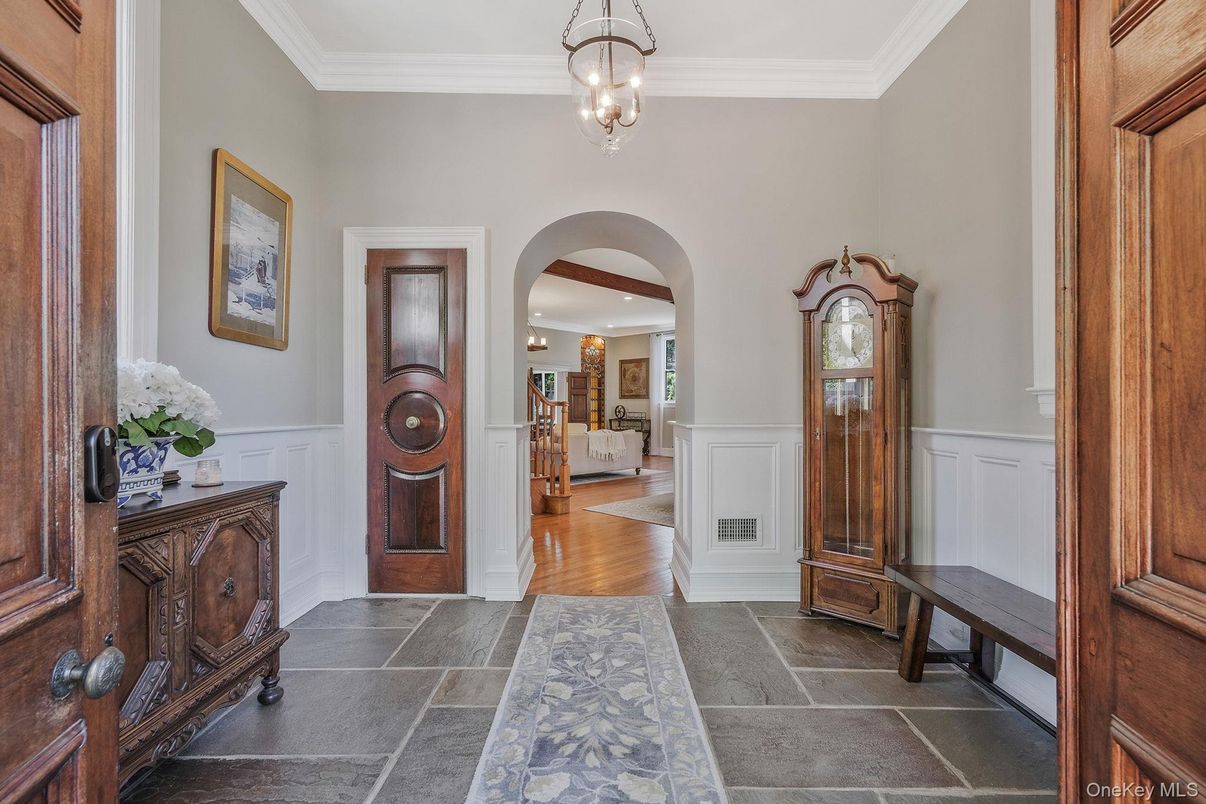 Chandelier, Interior, Pendant Lights, Recessed Lighting, Wood Texture Flooring