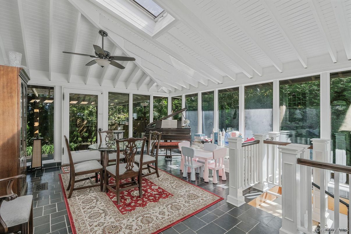 Dining room, Interior, Piano, Sun Room