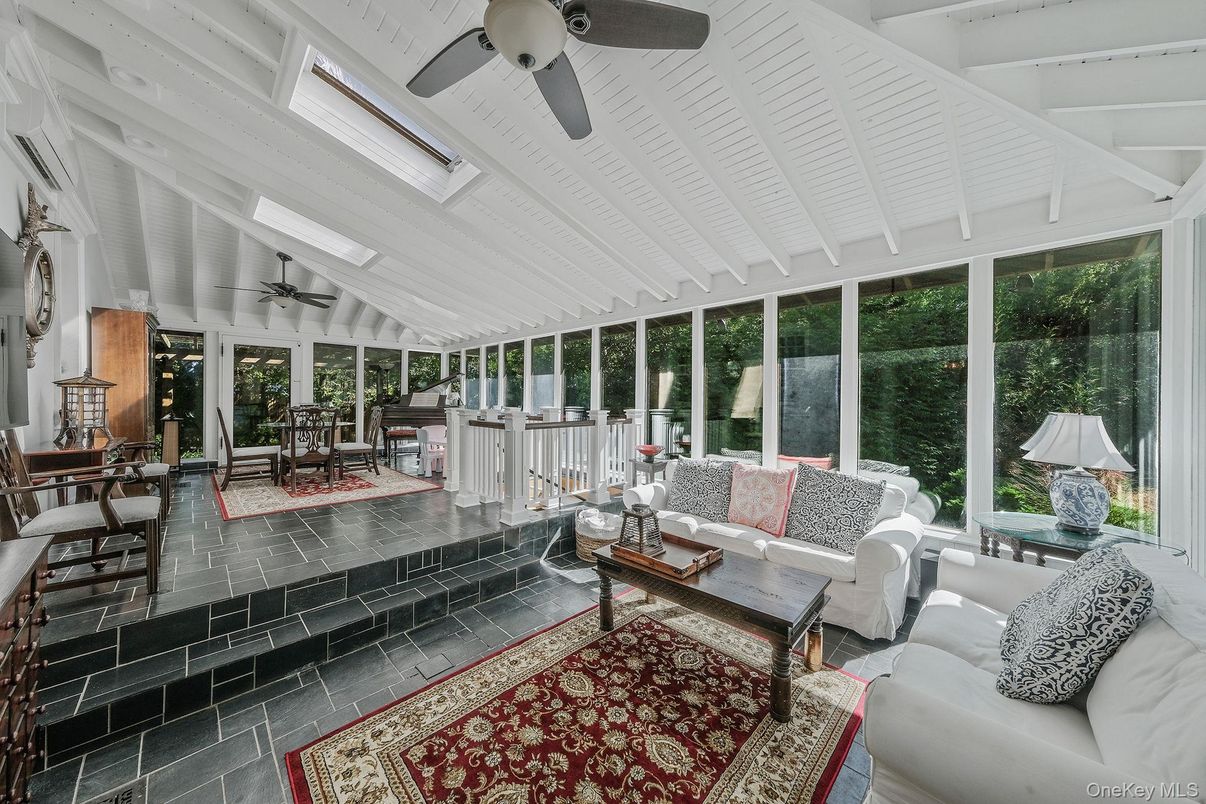 Dining room, Interior, Living room, Sun Room