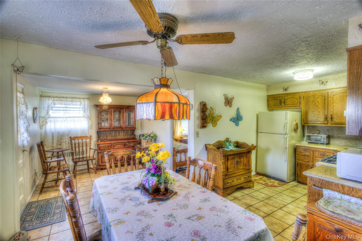 Dining room, Interior, Kitchen, Pendant Lights