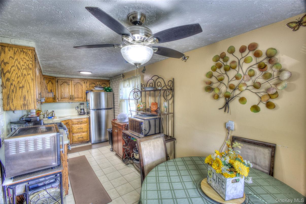Interior, Kitchen, Recessed Lighting, Tile Countertops
