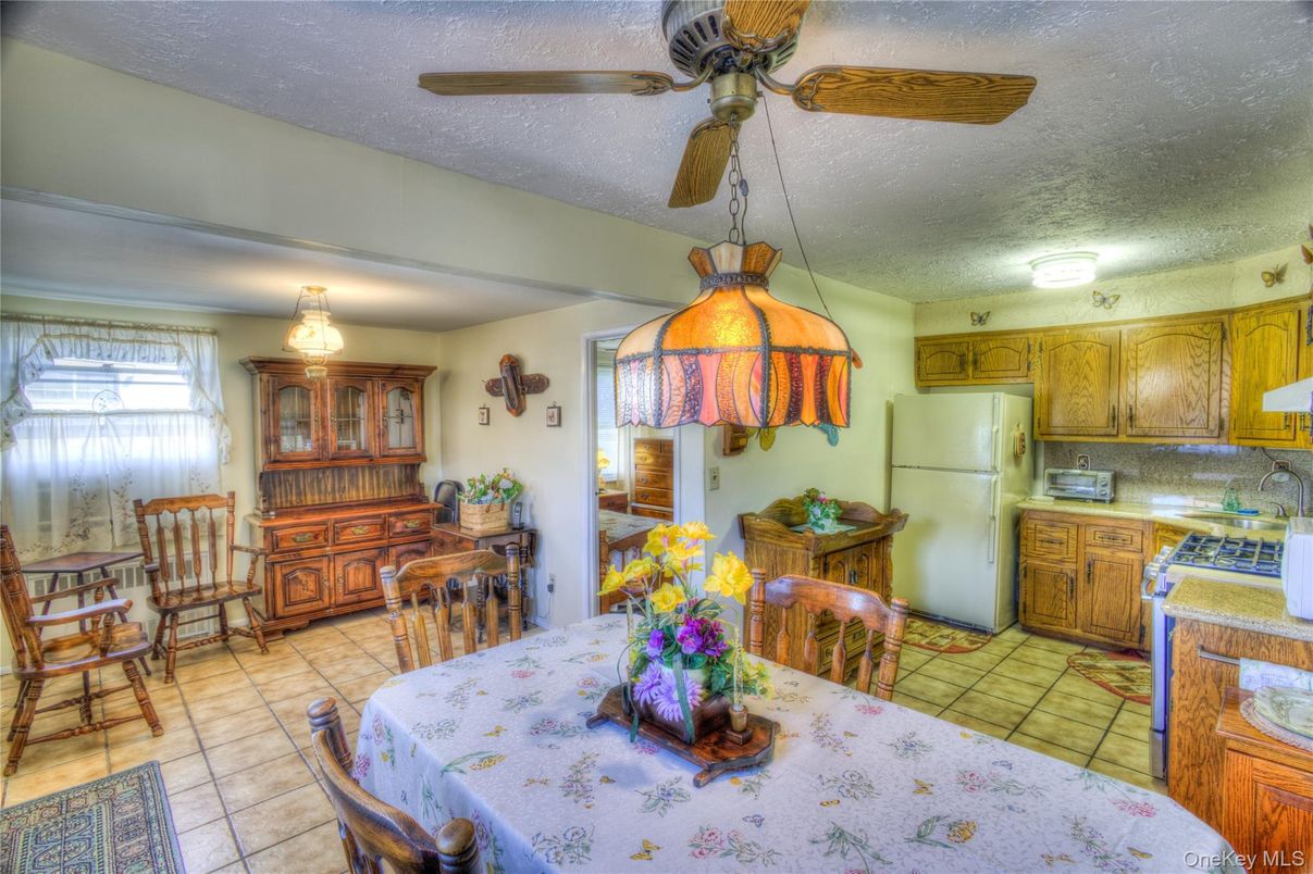 Dining room, Interior, Kitchen, Pendant Lights