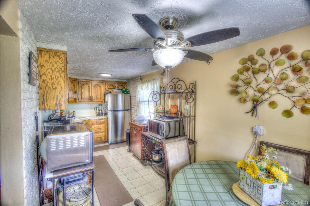 Interior, Kitchen, Recessed Lighting, Tile Countertops