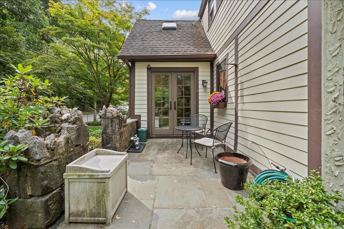 Exterior, Hot Tub