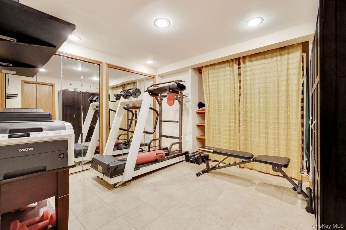 Fitness Equipment, Interior, Recessed Lighting