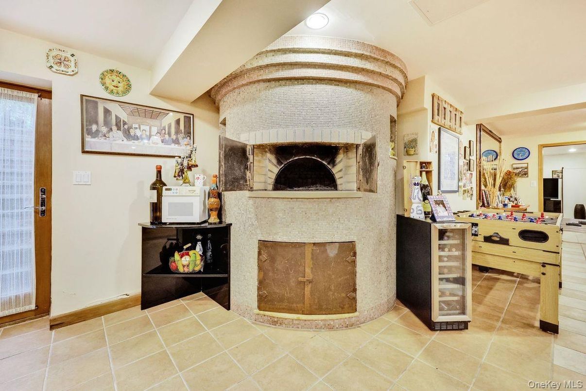 Fireplace, Interior