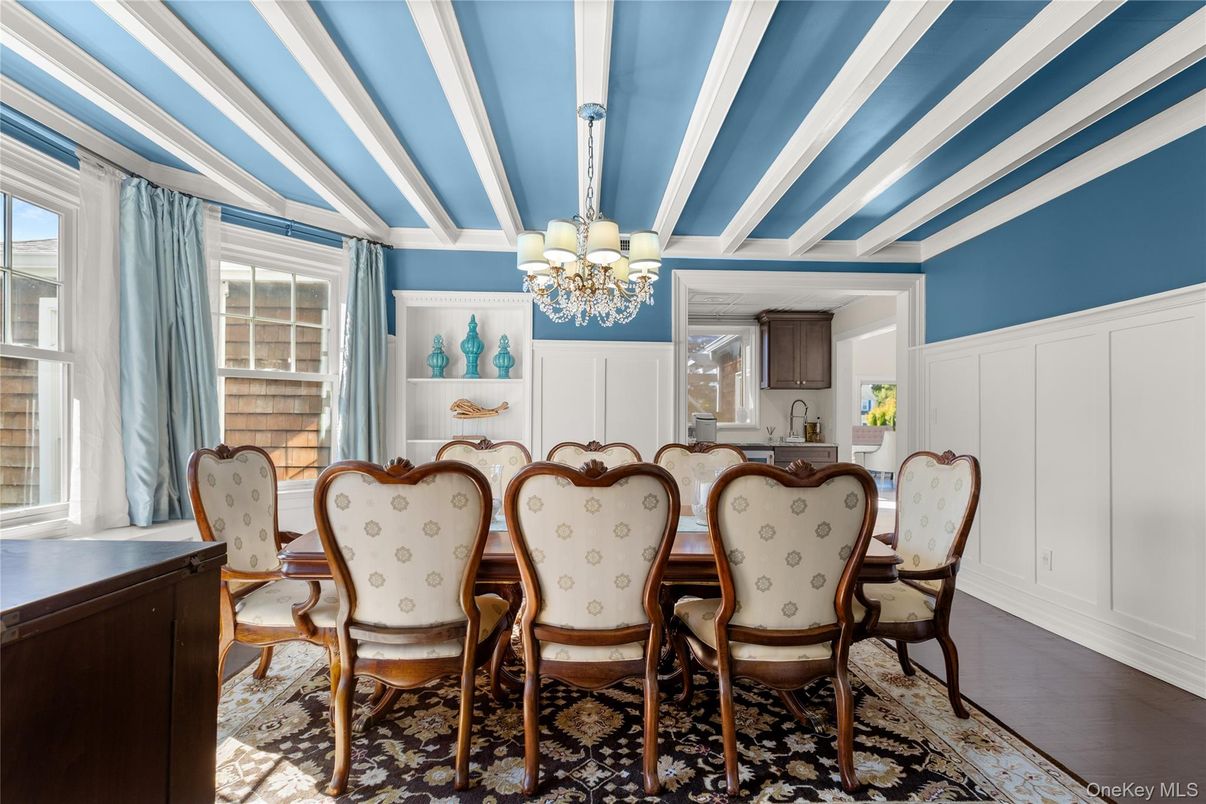 Chandelier, Dining room, Interior