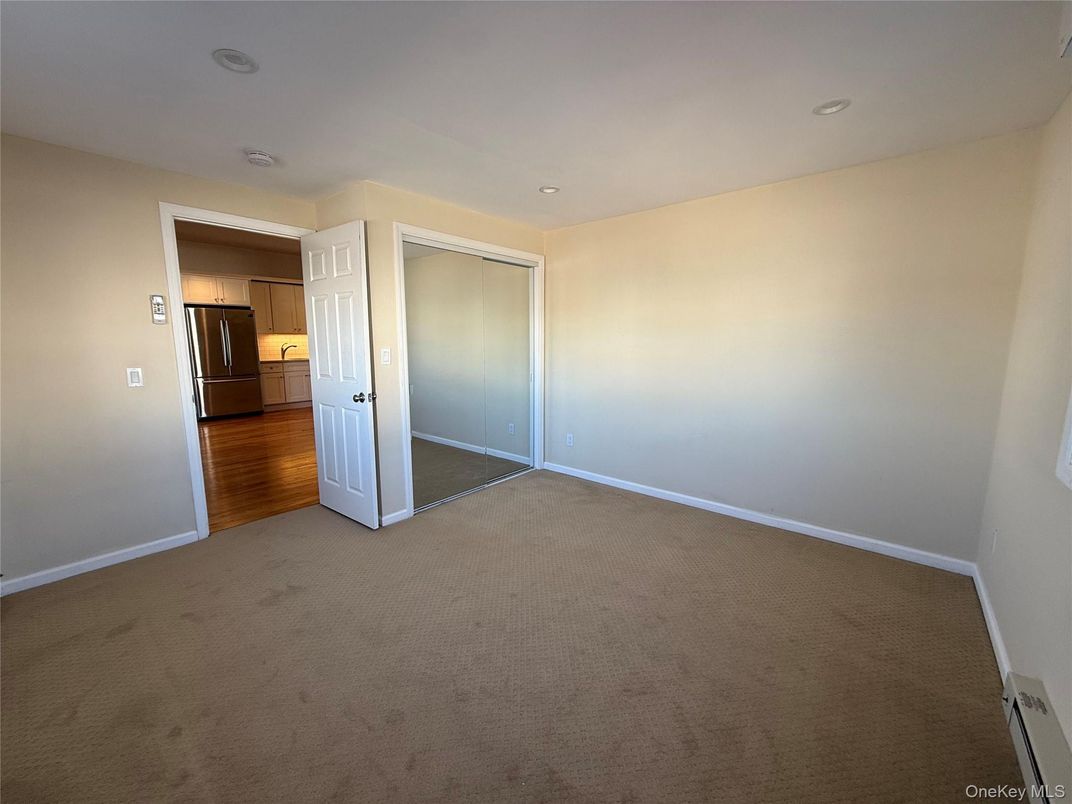 Empty room, Interior, Kitchen, Recessed Lighting
